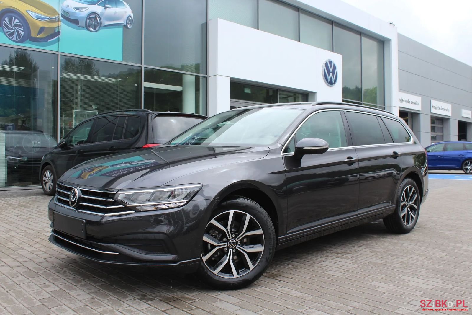 2023' Volkswagen Passat photo #1