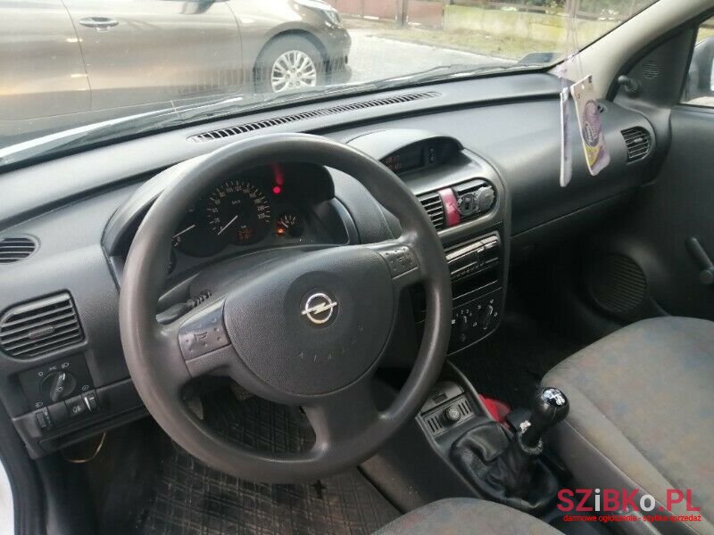 2002' Opel Corsa photo #4