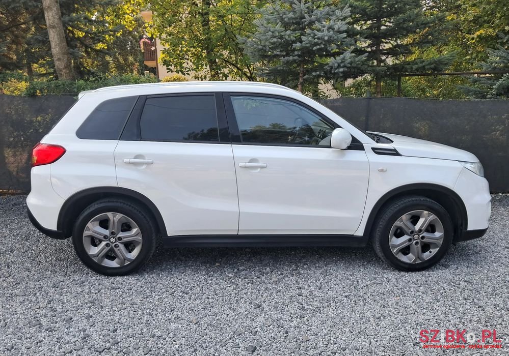 2015' Suzuki Vitara photo #2