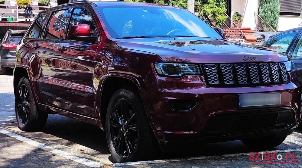 2019' Jeep Grand Cherokee photo #4