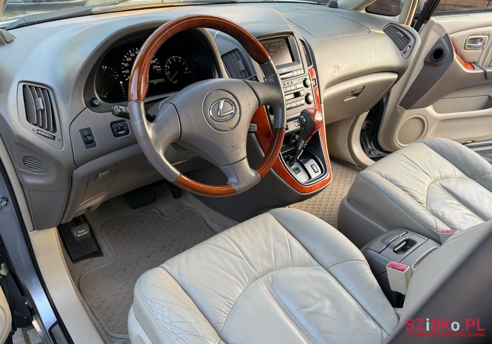 2002' Lexus RX 300 Luxury photo #5