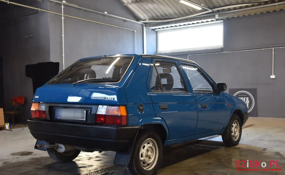 1992' Skoda Favorit 1.3 L photo #4