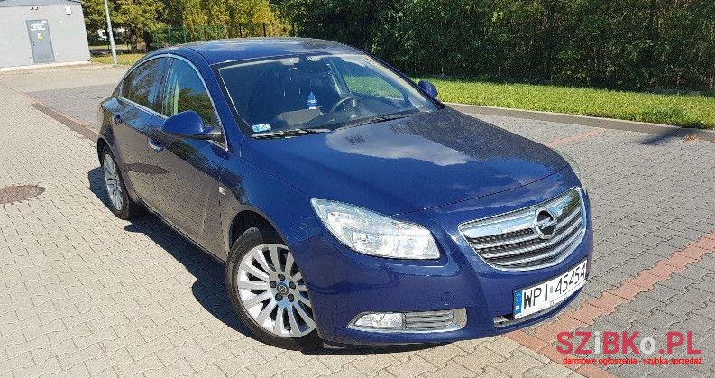 2011' Opel Insignia photo #1