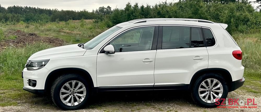 2012' Volkswagen Tiguan photo #2