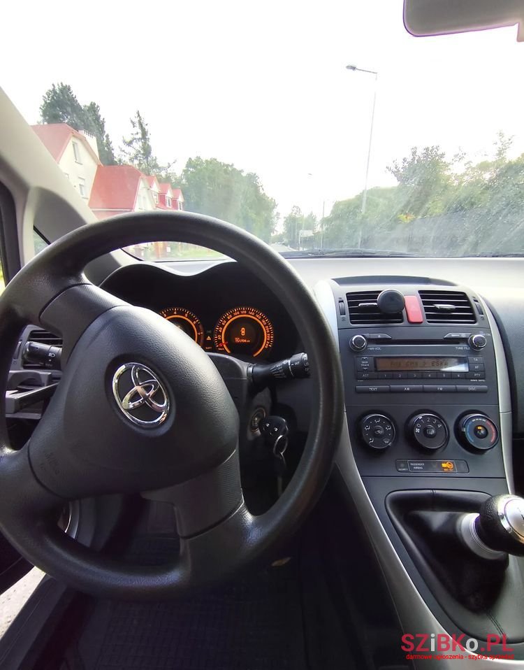 2008' Toyota Auris 1.4 Vvt-I Luna photo #5