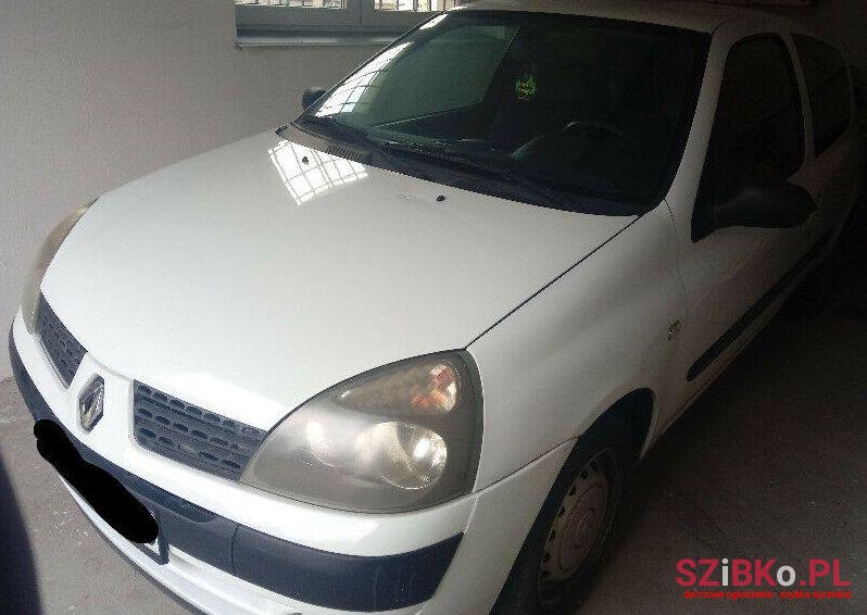 2003' Renault Clio photo #1