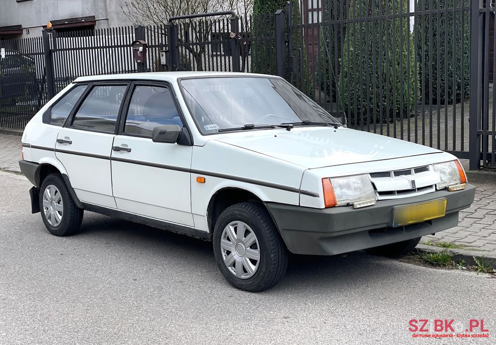 1990' Lada Samara 1300 (2109) photo #1