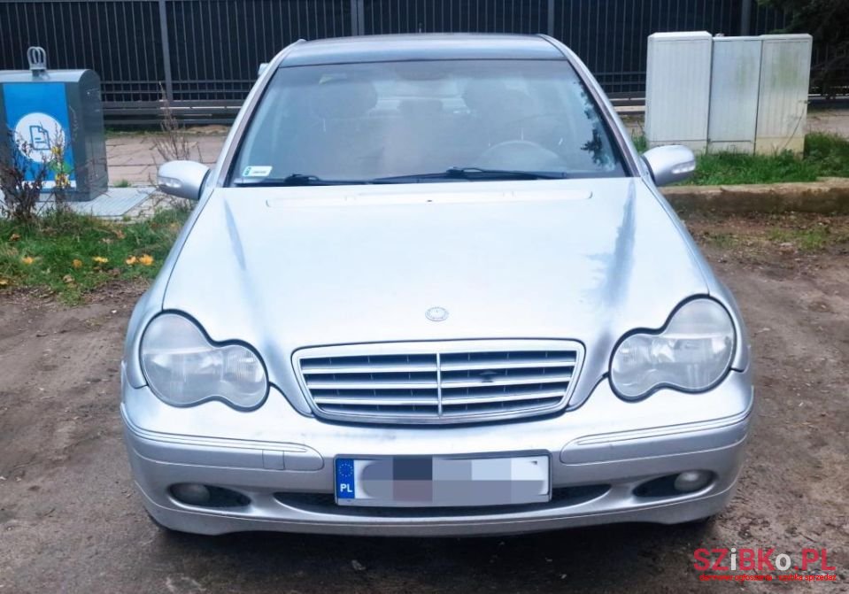 2005' Mercedes-Benz Klasa C photo #2