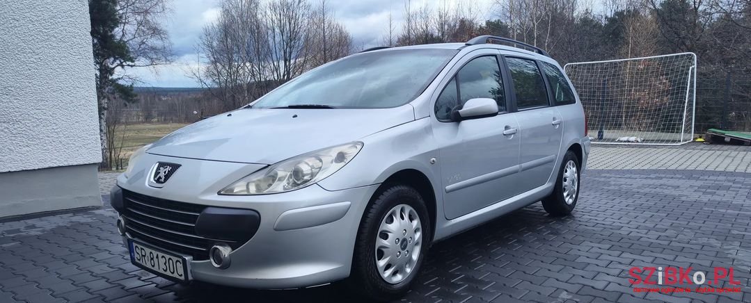 2008' Peugeot 307 photo #2