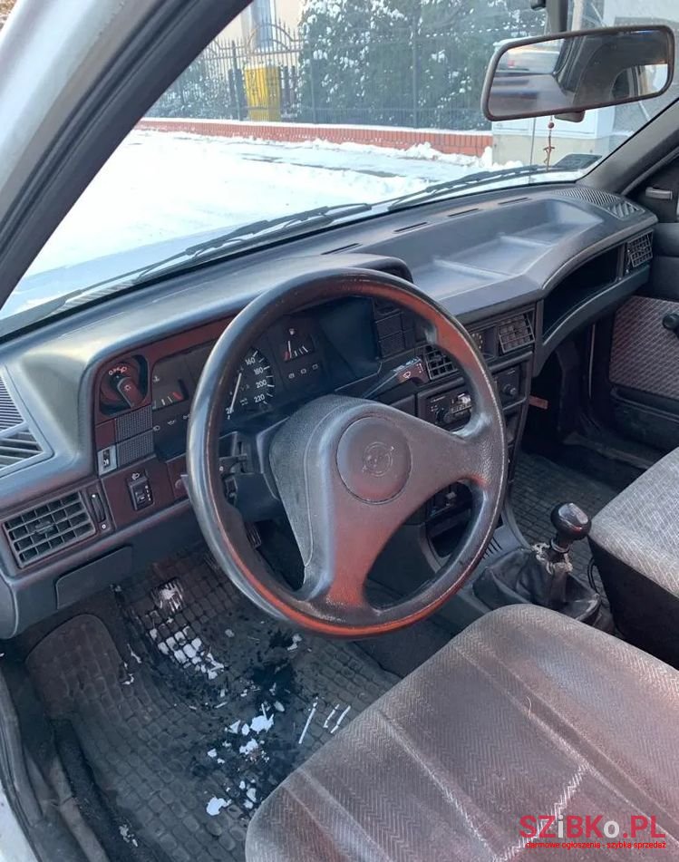 1991' Opel Kadett photo #5