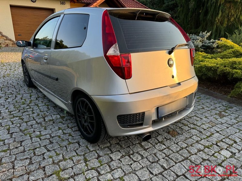 2005' Fiat Punto 16V Hgt photo #3