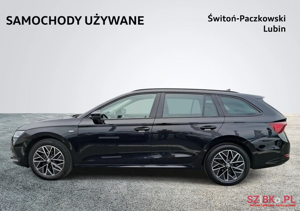 2022' Skoda Octavia Combi photo #2