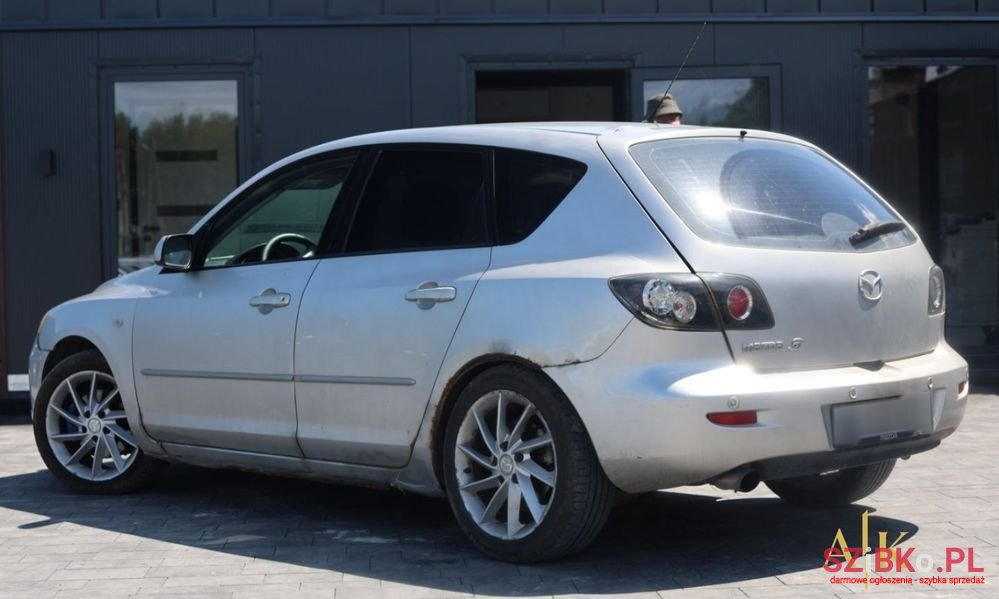 2004' Mazda 3 photo #2