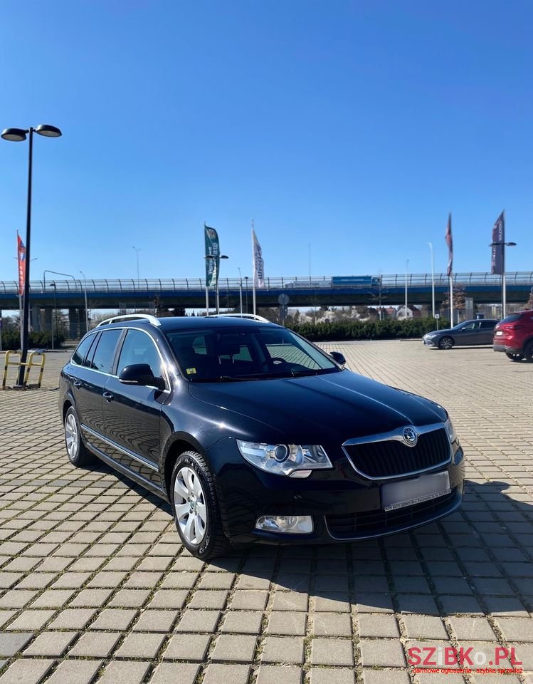 2013' Skoda Superb photo #1