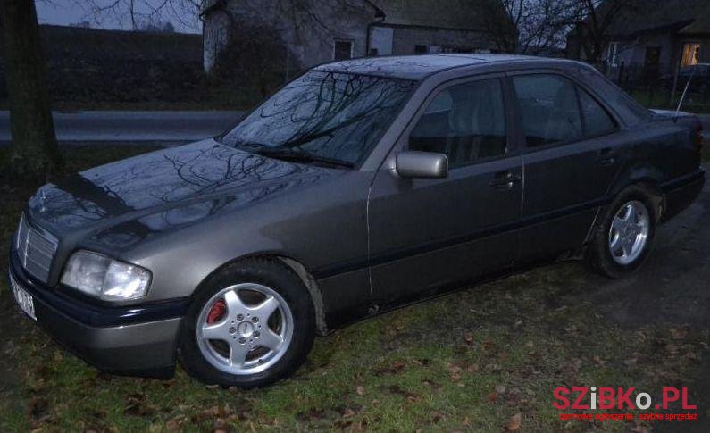 1993' Mercedes-Benz Klasa C photo #1