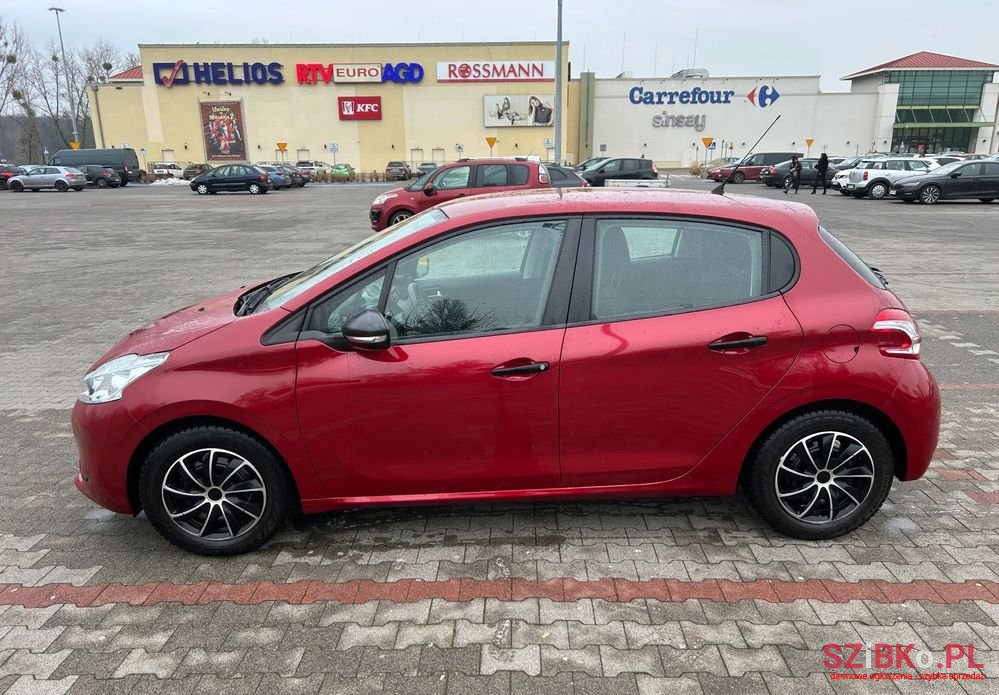 2012' Peugeot 208 1.2 Vti Access photo #3