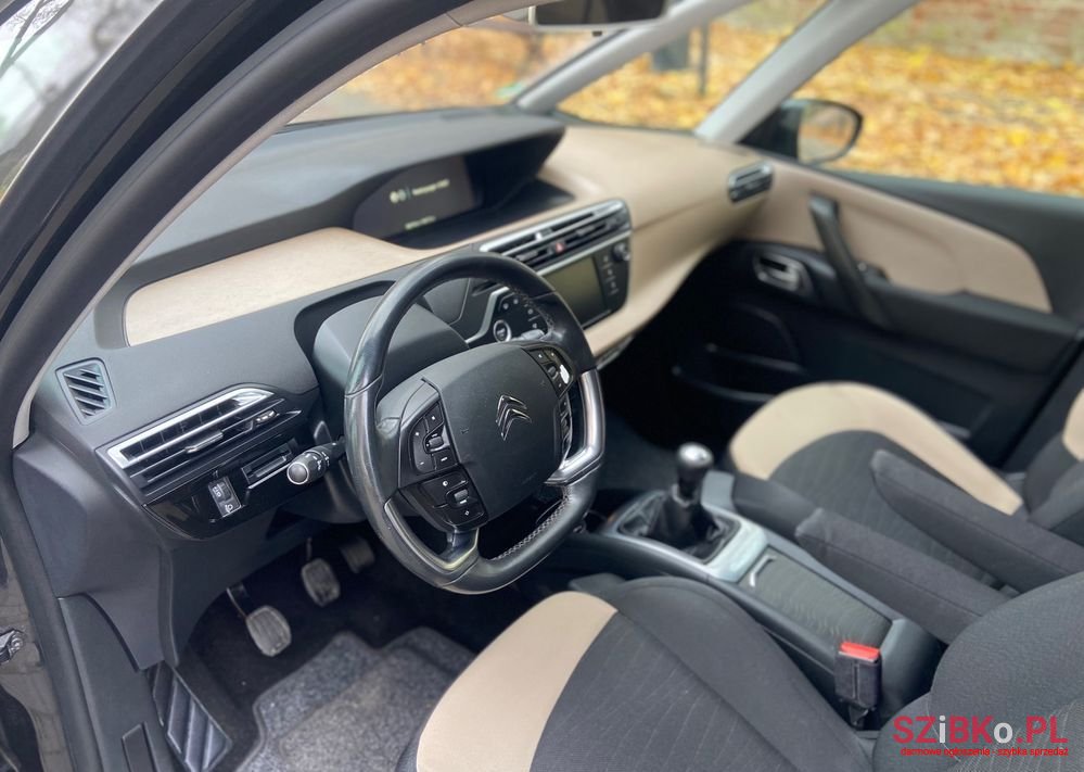 2014' Citroen C4 Grand Picasso photo #5