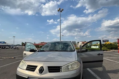 2003' Renault Megane 1.6 Avantage