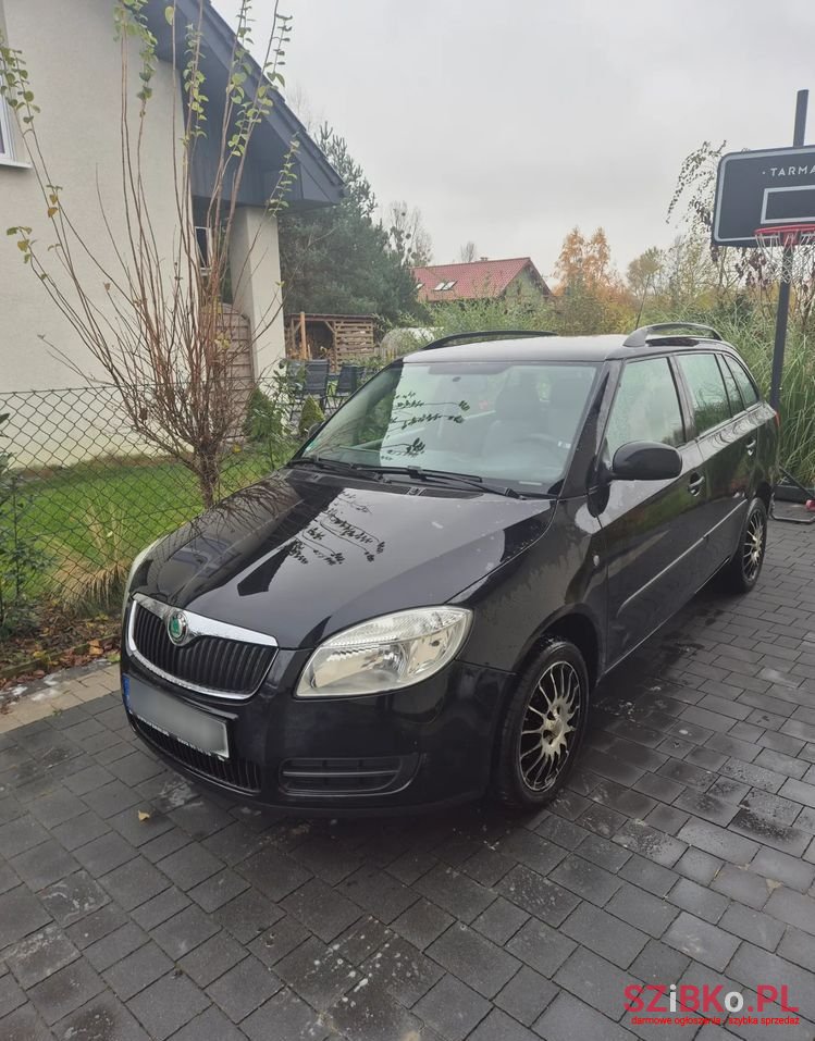 2009' Skoda Fabia 1.2 12V Classic photo #2