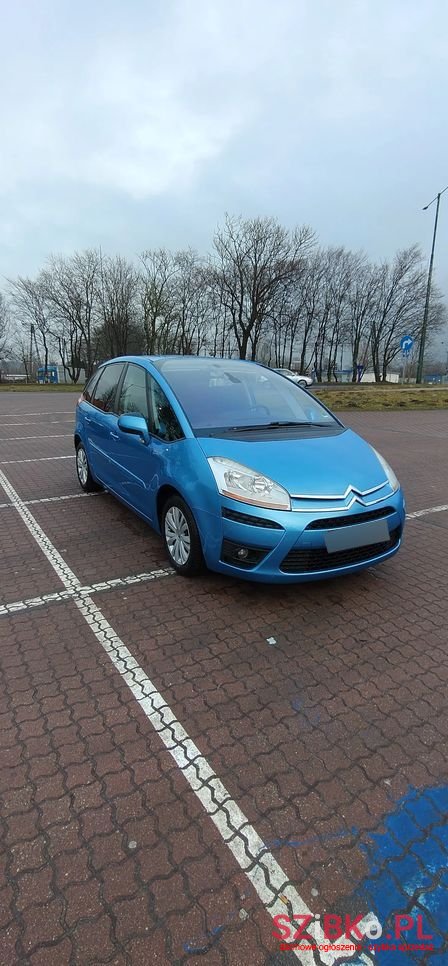 2008' Citroen C4 Picasso photo #2