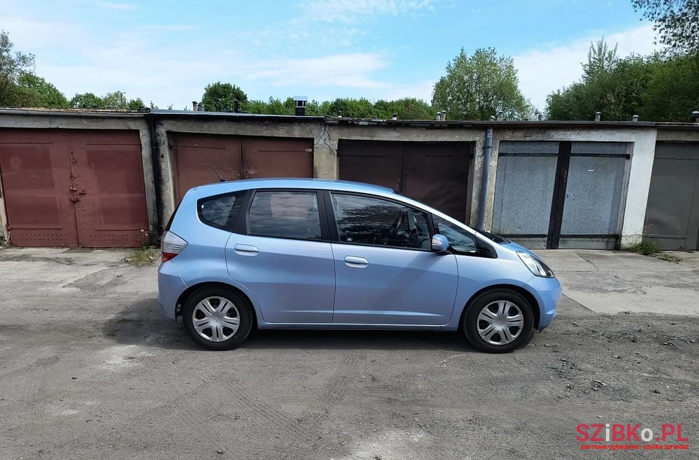 2009' Honda Jazz photo #2