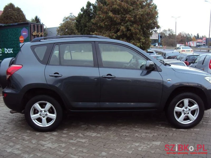 2008' Toyota RAV4 photo #2