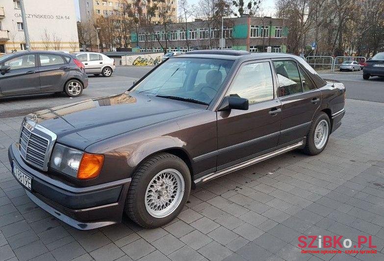 1986' Mercedes-Benz W124 photo #1