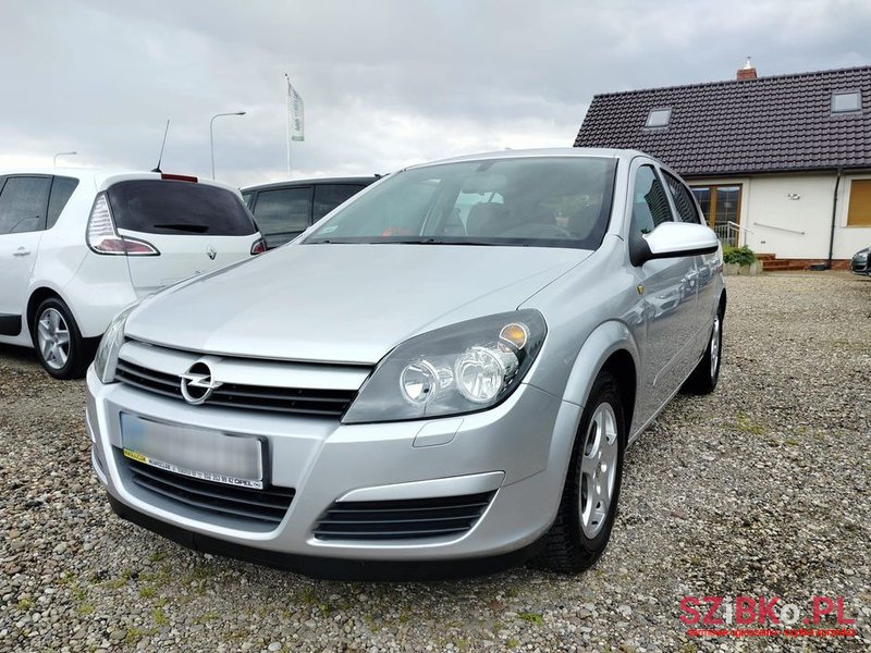 2004' Opel Astra Iii 1.6 Elegance photo #1