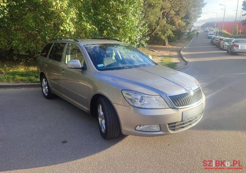 2009' Skoda Octavia photo #2