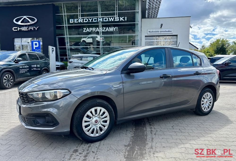 2021' Fiat Tipo 1.0 T3 photo #1