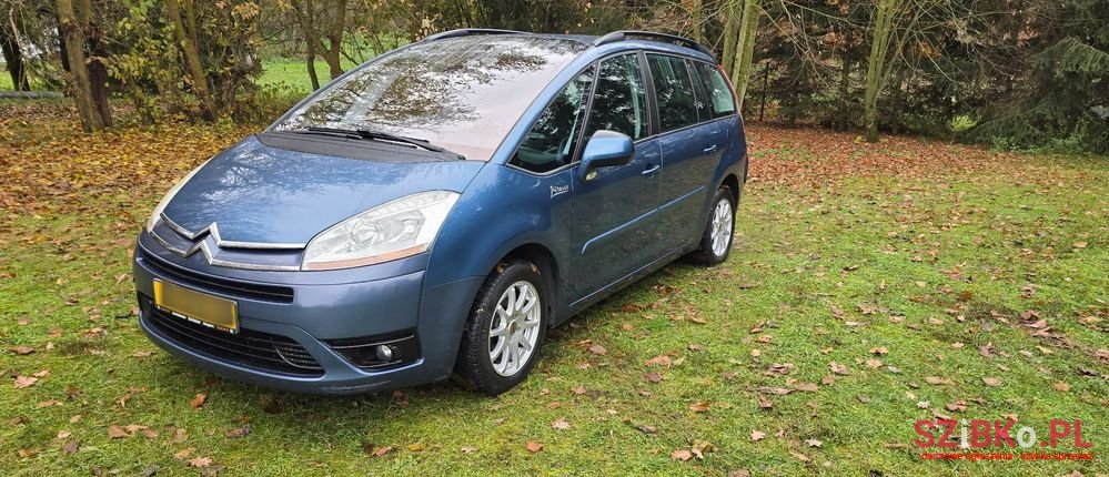 2009' Citroen C4 Grand Picasso photo #3