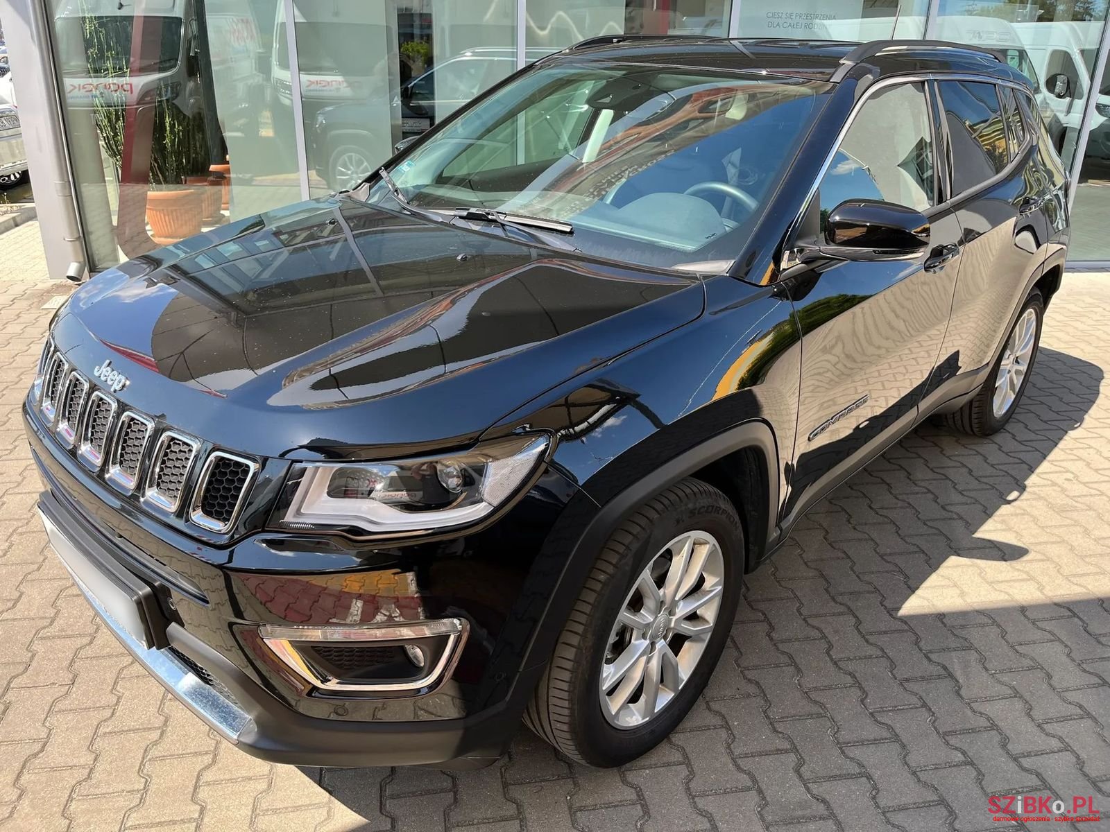 2020' Jeep Compass photo #2