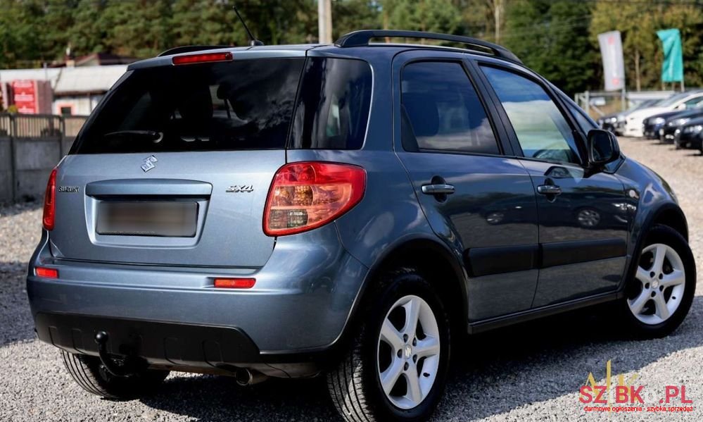 2008' Suzuki SX4 photo #3