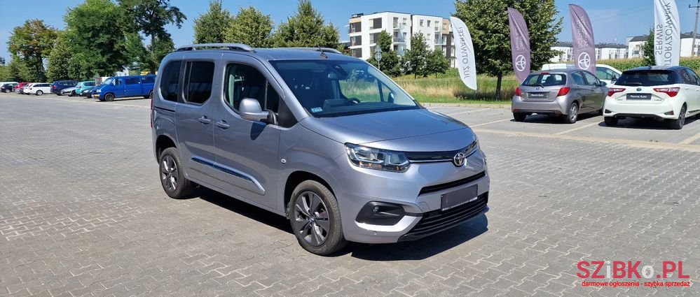 2021' Toyota ProAce City Verso photo #5