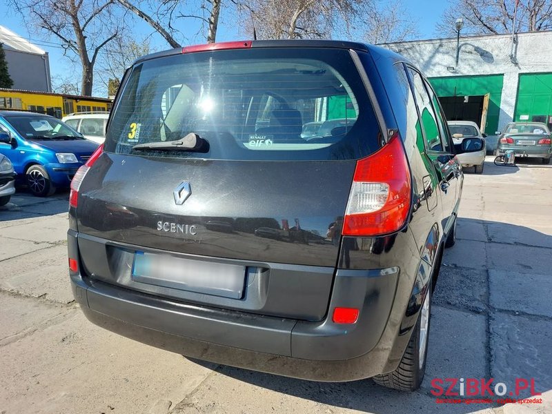2008' Renault Scenic photo #6
