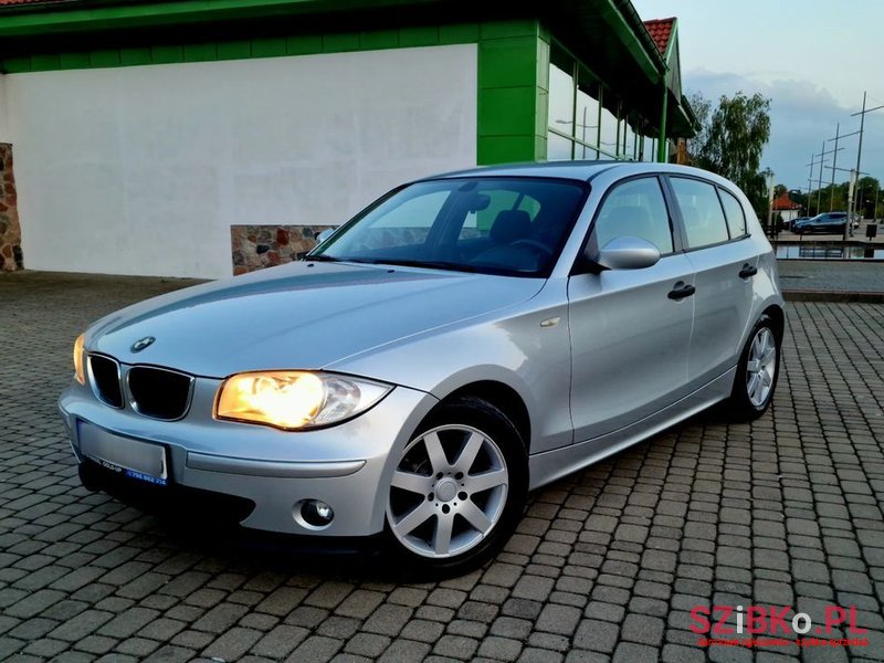 2006' BMW 1 Series 116I photo #4