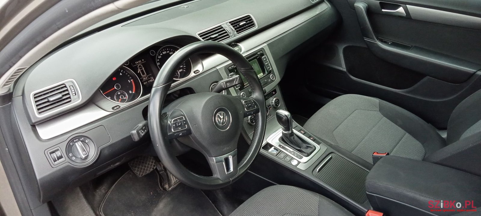 2014' Volkswagen Passat B7 photo #4