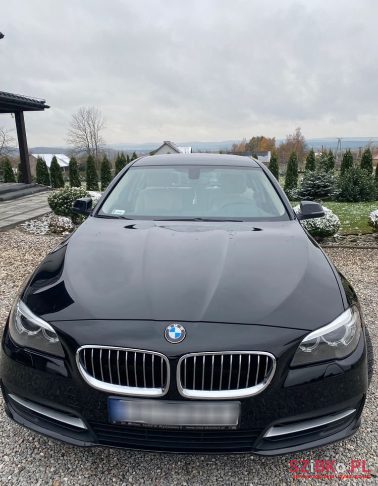 2016' BMW 5 Series 520D Xdrive photo #5