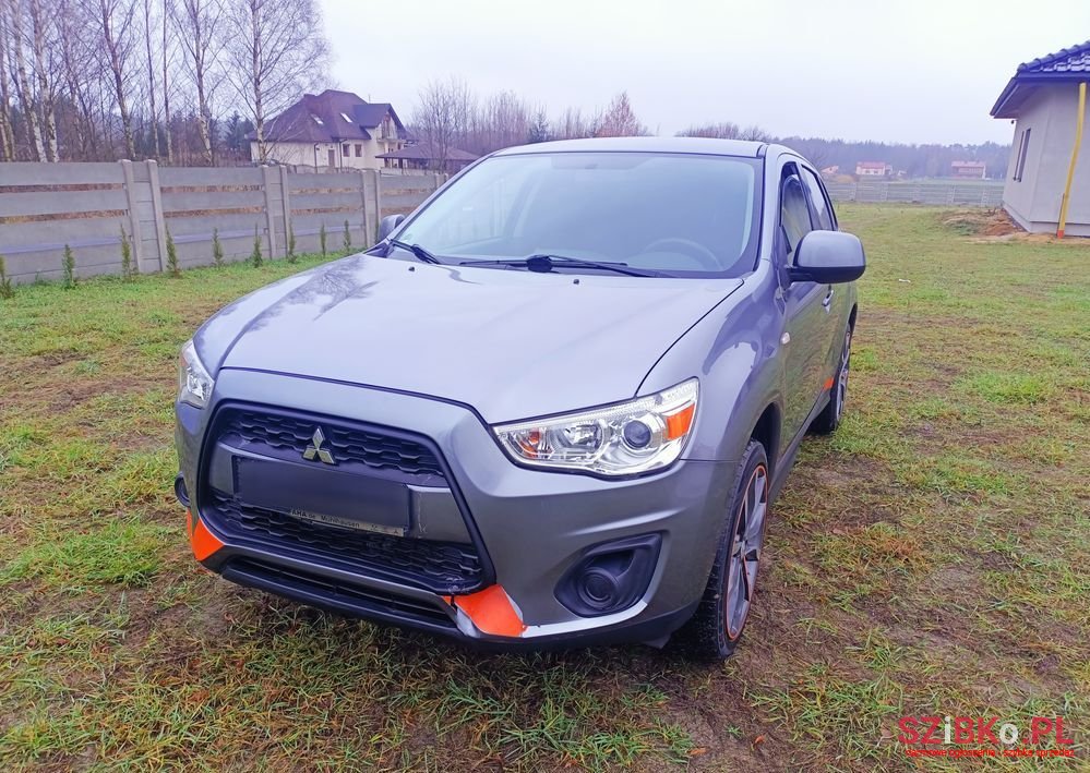 2015' Mitsubishi ASX 1.6 2Wd Edition photo #2