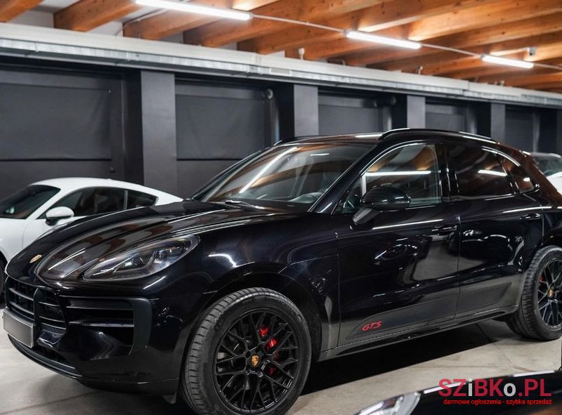 2020' Porsche Macan Gts photo #6