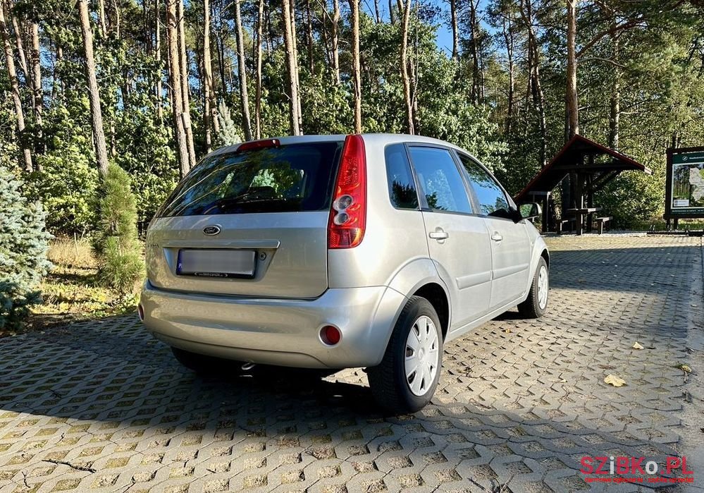 2008' Ford Fiesta 1.3 photo #2