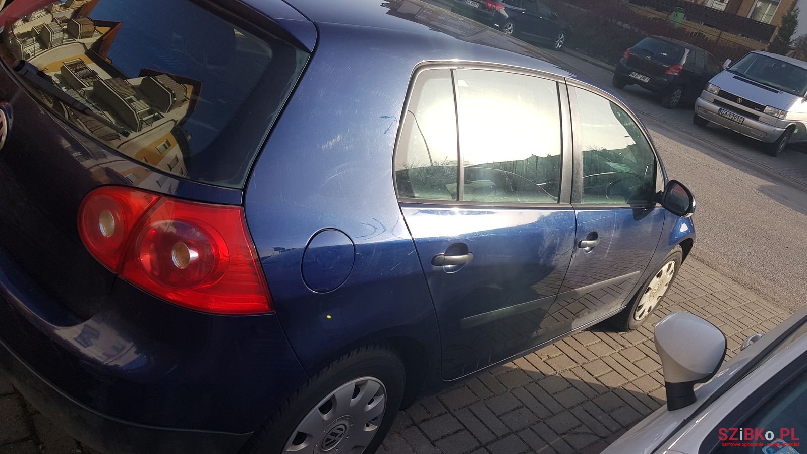 2004' Volkswagen Golf V photo #4