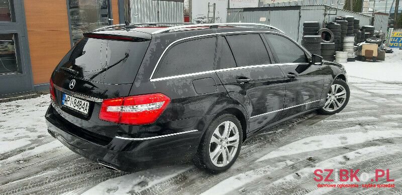 2012' Mercedes-Benz Klasa E photo #4