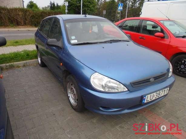2000' Kia Rio photo #1