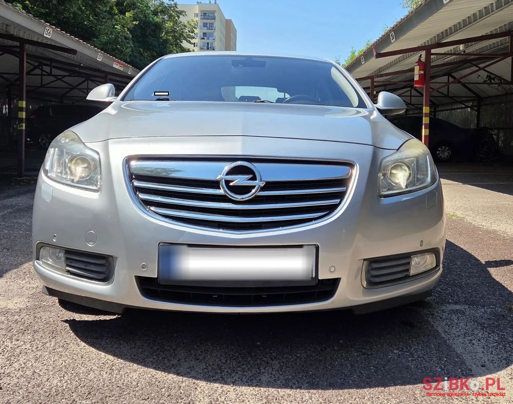 2009' Opel Insignia 2.0 T Cosmo 4X4 photo #1