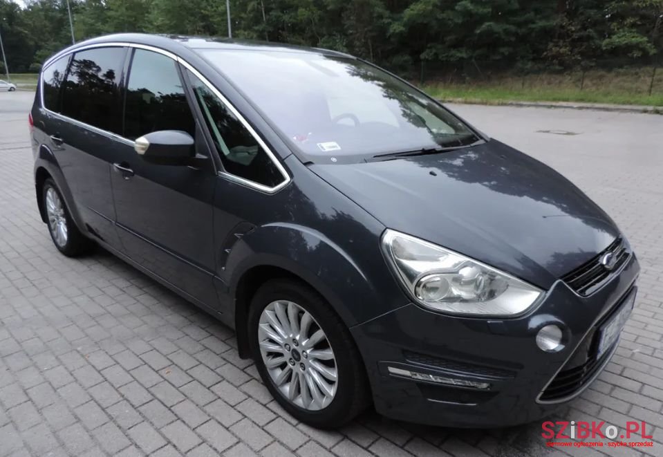 2010' Ford S-Max photo #1