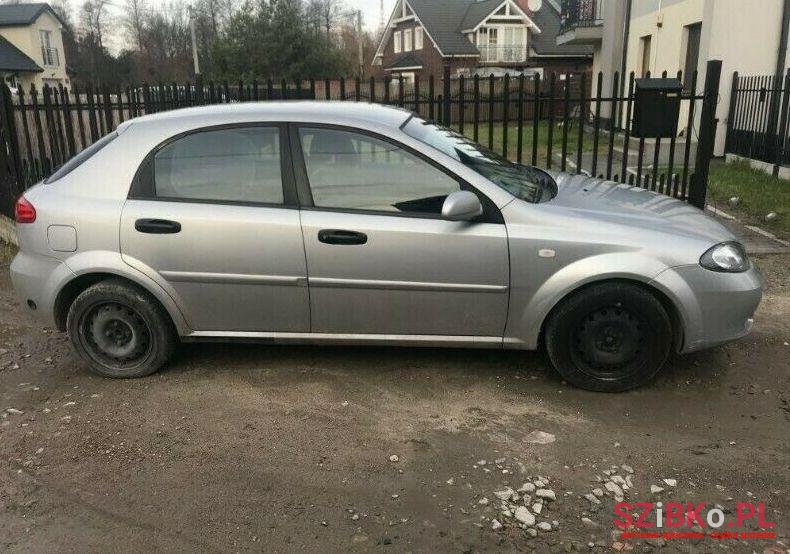 2006' Chevrolet Lecetti photo #1