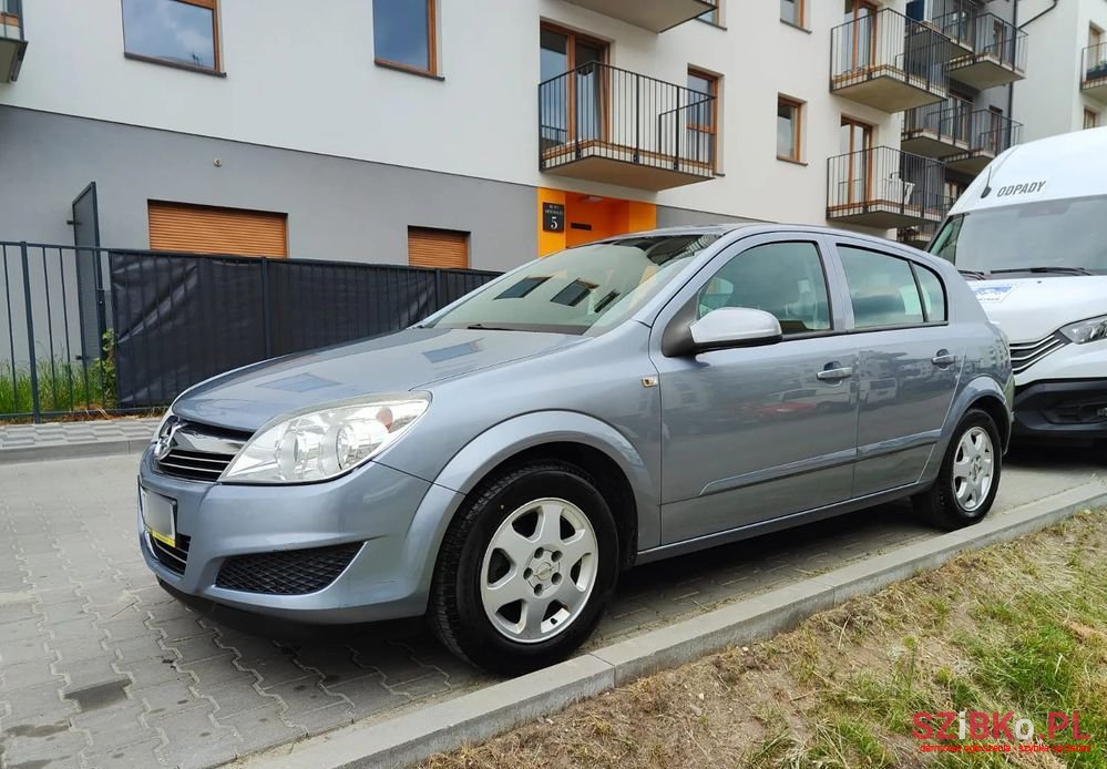2007' Opel Astra 1.8 photo #2
