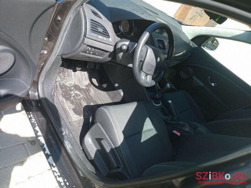 2009' Renault Megane photo #2
