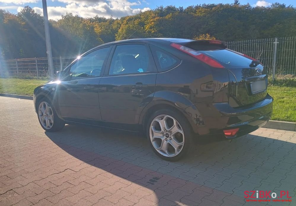 2006' Ford Focus 2.0 16V Titanium photo #6